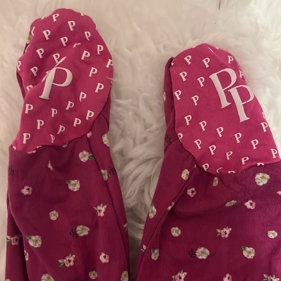 Posh Peanut Ruffle tie front Kimono top and footed bottoms - Picture 6 of 6